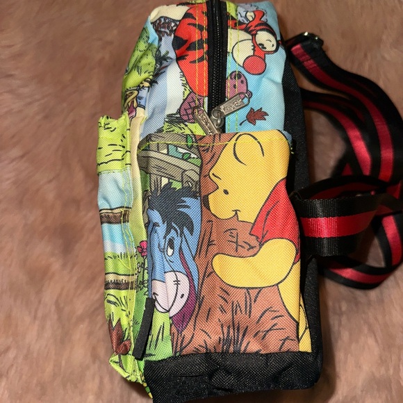 Disney Winnie the Pooh Kids Backpack - Green and Red - Picture 2 of 4